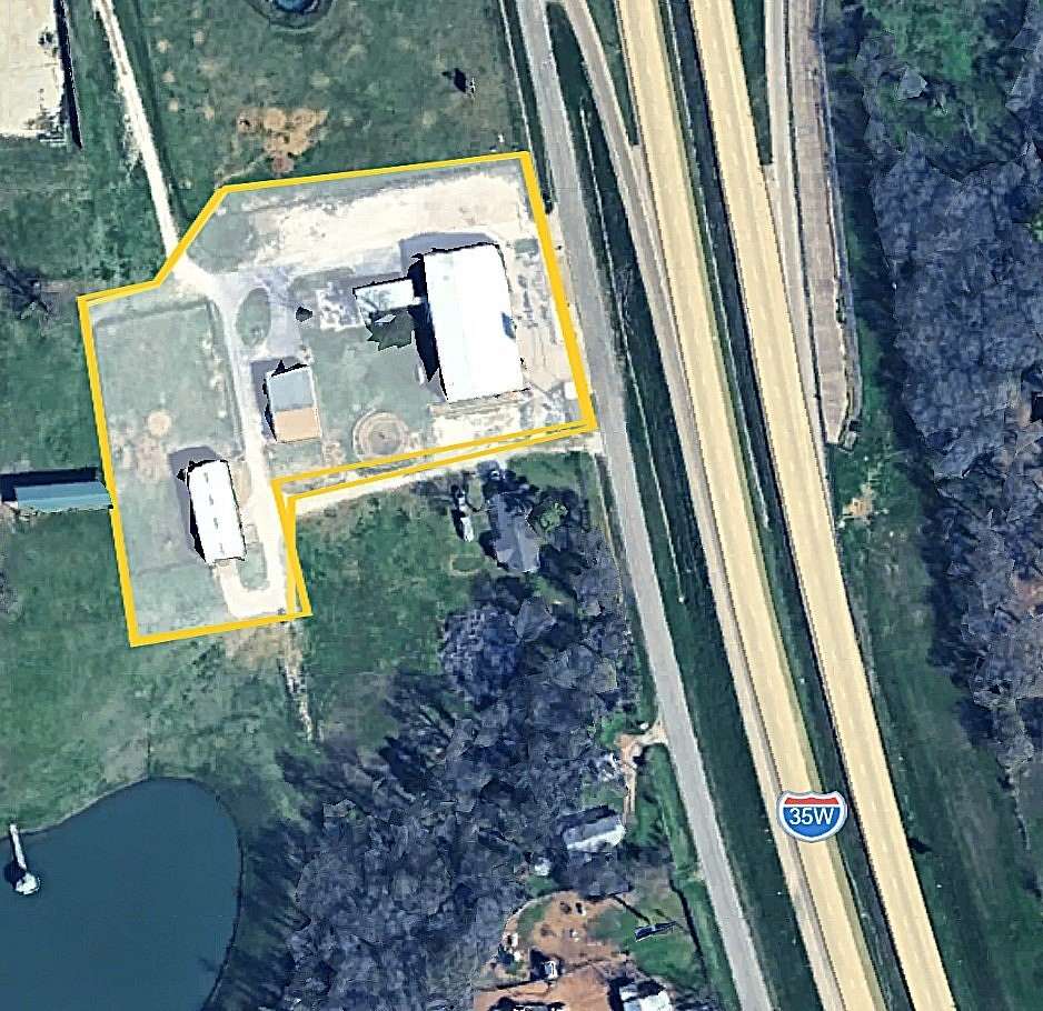 4 Acres of Commercial Land for Sale in Alvarado, Texas