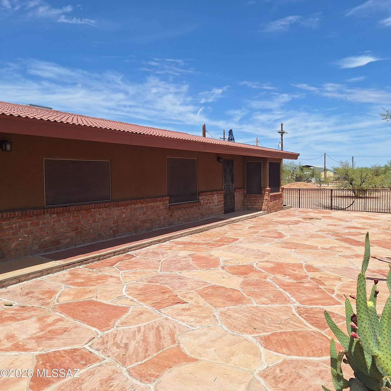 4.77 Acres of Land with Home for Sale in Marana, Arizona