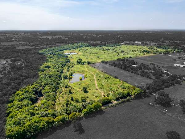 87.5 Acres of Land for Sale in Grandview, Texas