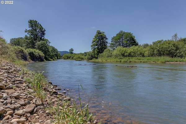 134 Acres of Land for Sale in Cottage Grove, Oregon