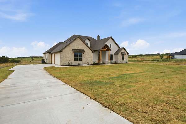 2 Acres of Land with Home for Sale in Aledo, Texas