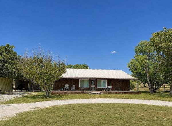 6 Acres of Land with Home for Sale in Lawn, Texas