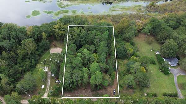 1.17 Acres of Residential Land for Sale in Summerton, South Carolina
