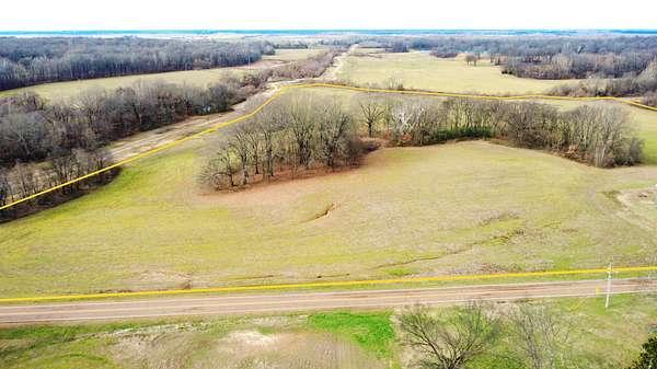 37 Acres of Recreational & Residential Land for Sale in Lake Cormorant, Mississippi
