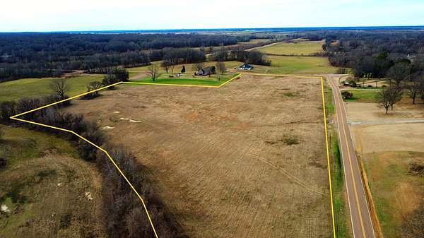 17 Acres of Land for Sale in Lake Cormorant, Mississippi
