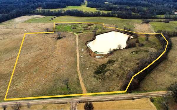 27 Acres of Land for Sale in Lake Cormorant, Mississippi