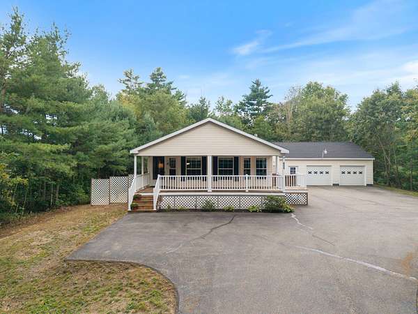 3.1 Acres of Land with Home for Sale in Arundel, Maine