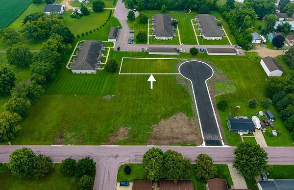 0.28 Acres of Land for Sale in Madelia, Minnesota