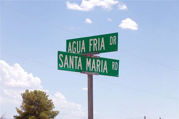 1 Acre of Residential Land for Sale in Golden Valley, Arizona