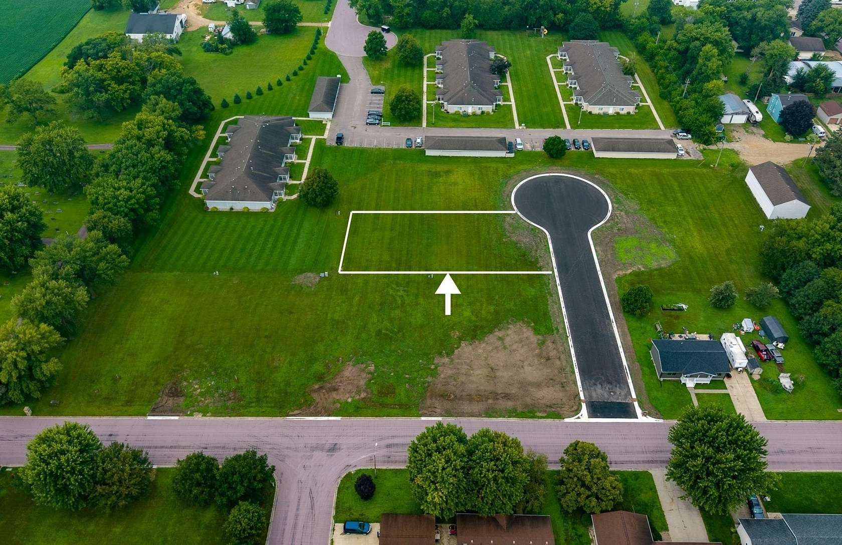 0.31 Acres of Land for Sale in Madelia, Minnesota