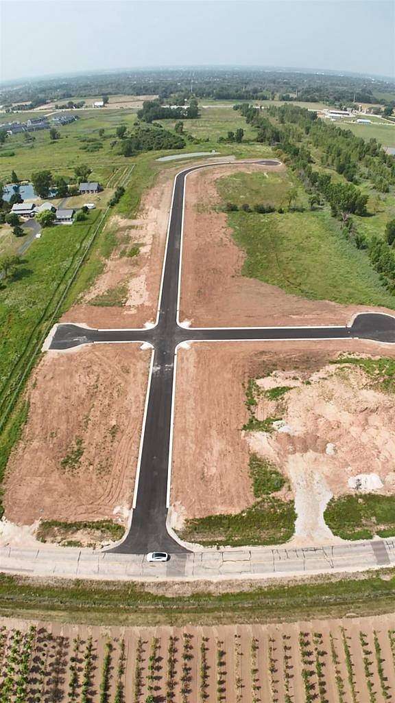 0.66 Acres of Residential Land for Sale in Bellevue, Wisconsin
