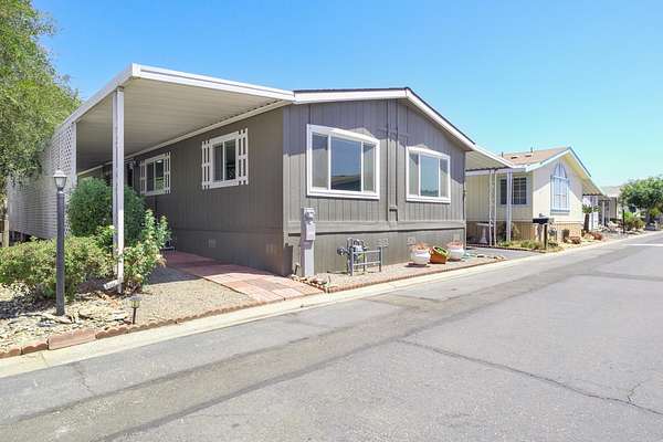 11.1 Acres of Land with Home for Sale in Hanford, California