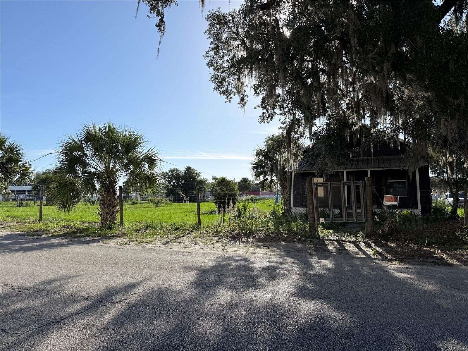 1.87 Acres of Improved Mixed-Use Land for Sale in Wauchula, Florida