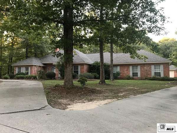 2.2 Acres of Land with Home for Lease in West Monroe, Louisiana