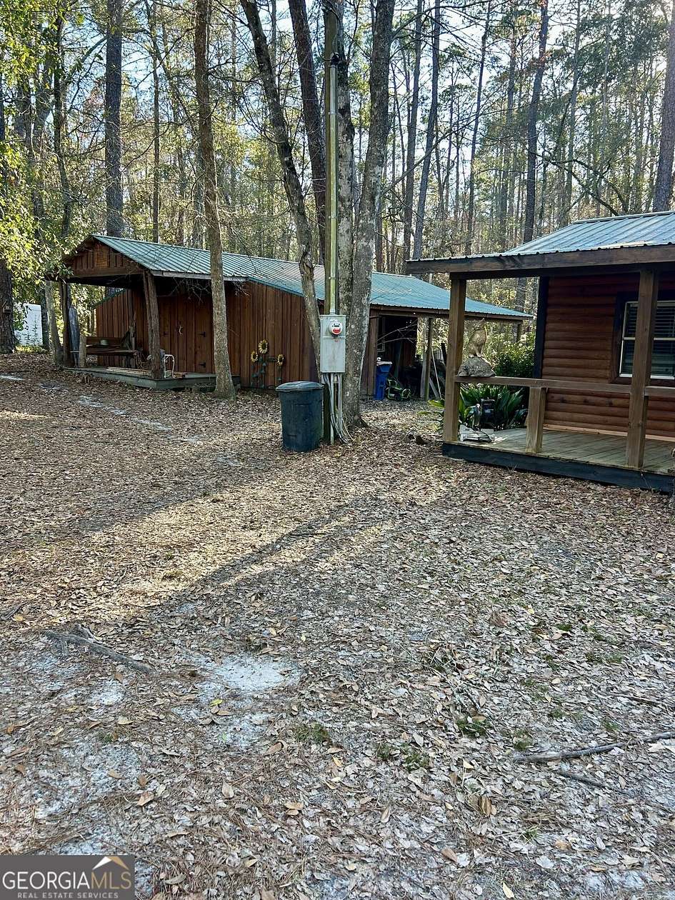 1.5 Acres of Land with Home for Sale in Tifton, Georgia