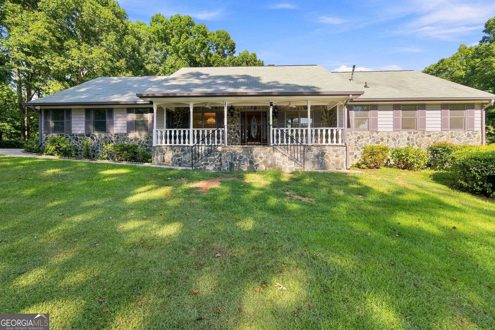 21.3 Acres of Recreational Land with Home for Sale in Barnesville, Georgia