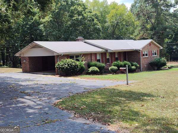 2 Acres of Land with Home for Sale in Elberton, Georgia