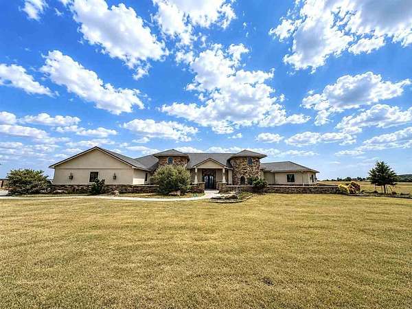2 Acres of Land with Home for Sale in Lawton, Oklahoma