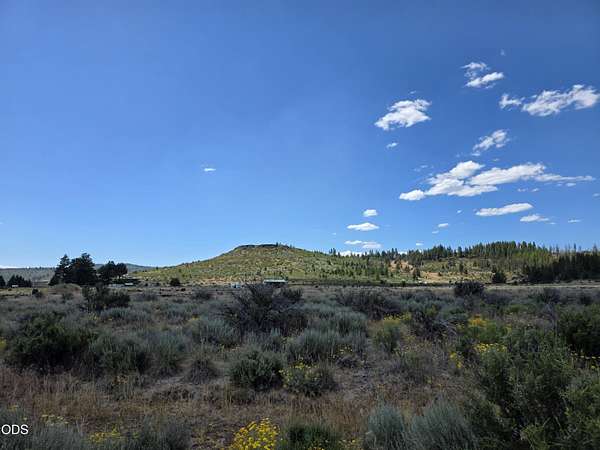 3 Acres of Residential Land for Sale in Sprague River, Oregon