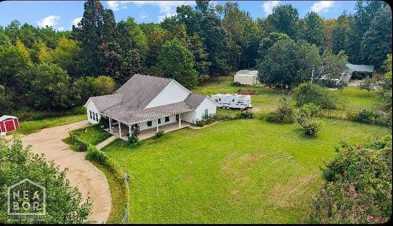 3 Acres of Land with Home for Sale in Jonesboro, Arkansas