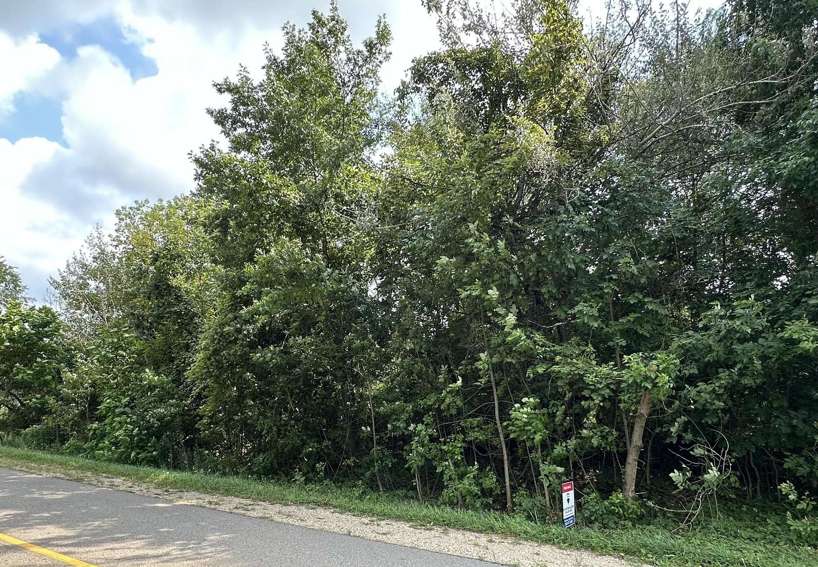 1 Acre of Residential Land for Sale in Allegan, Michigan