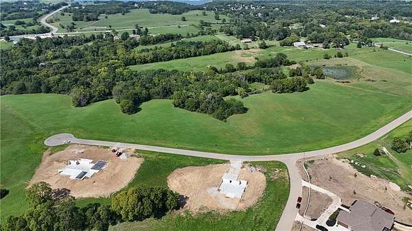 5 Acres of Mixed-Use Land for Sale in Smithville, Missouri