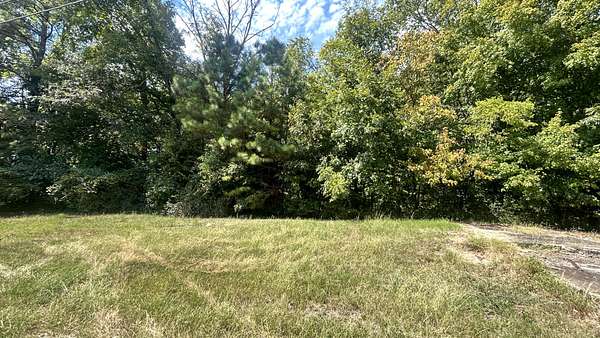 5 Acres of Residential Land for Sale in Centerville, Tennessee