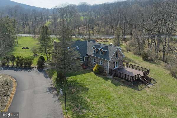 4 Acres of Land with Home for Lease in Riegelsville, Pennsylvania