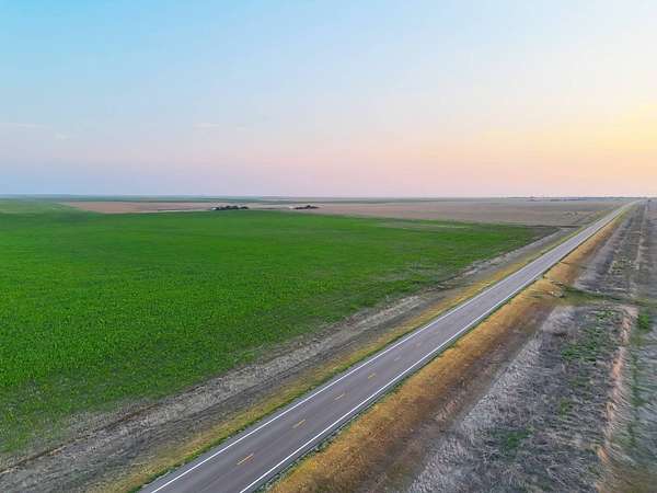147 Acres of Land for Auction in Weskan, Kansas