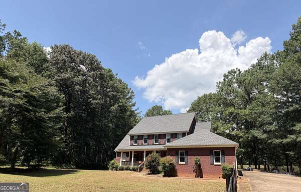 13.6 Acres of Recreational Land with Home for Sale in Senoia, Georgia