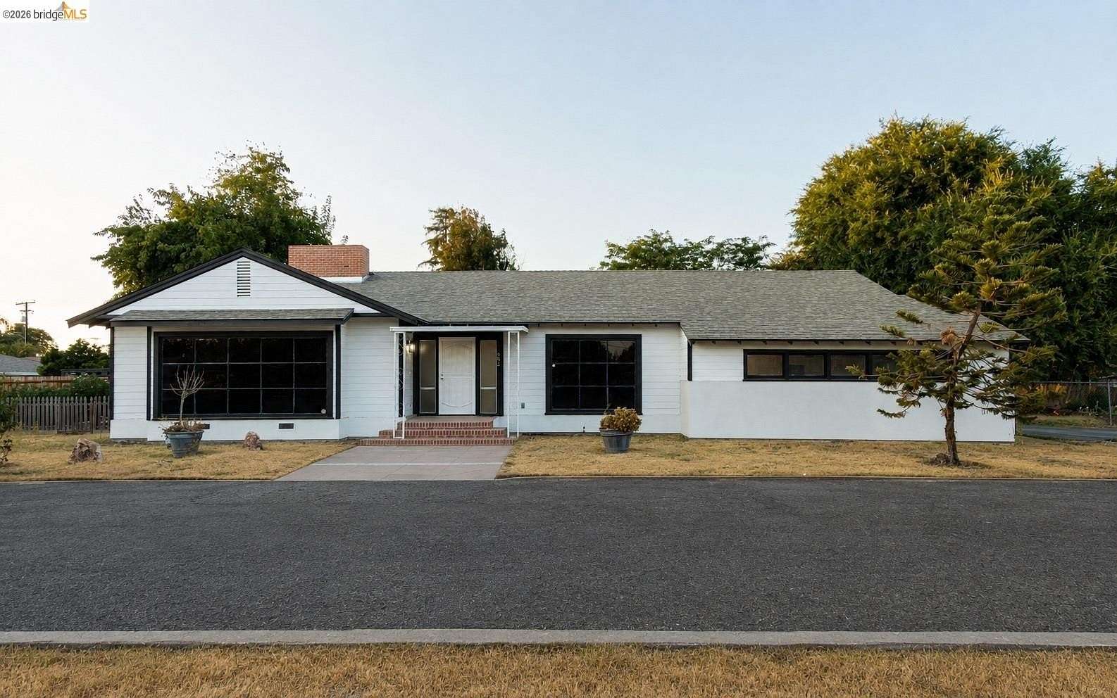 1.25 Acres of Land with Home for Sale in Porterville, California