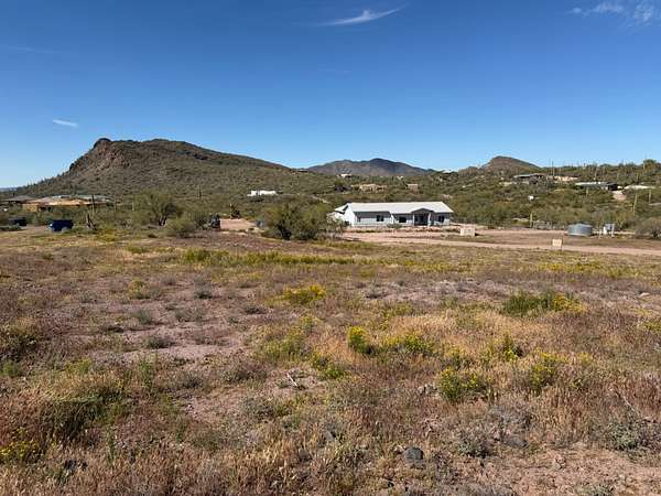 1 Acre of Residential Land for Sale in New River, Arizona