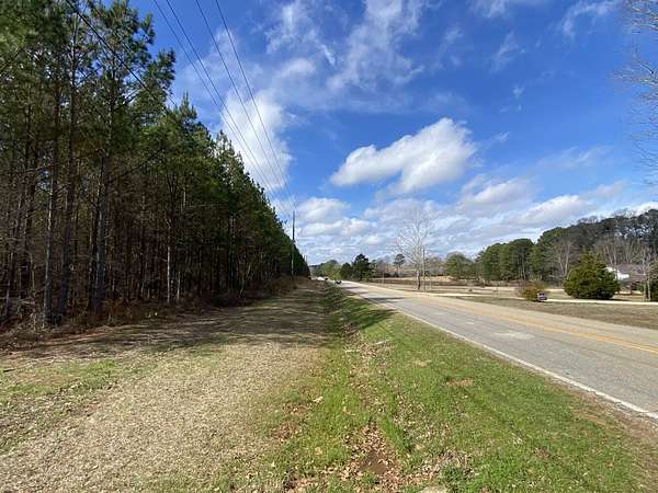 28 Acres of Recreational & Residential Land for Sale in Columbiana, Alabama