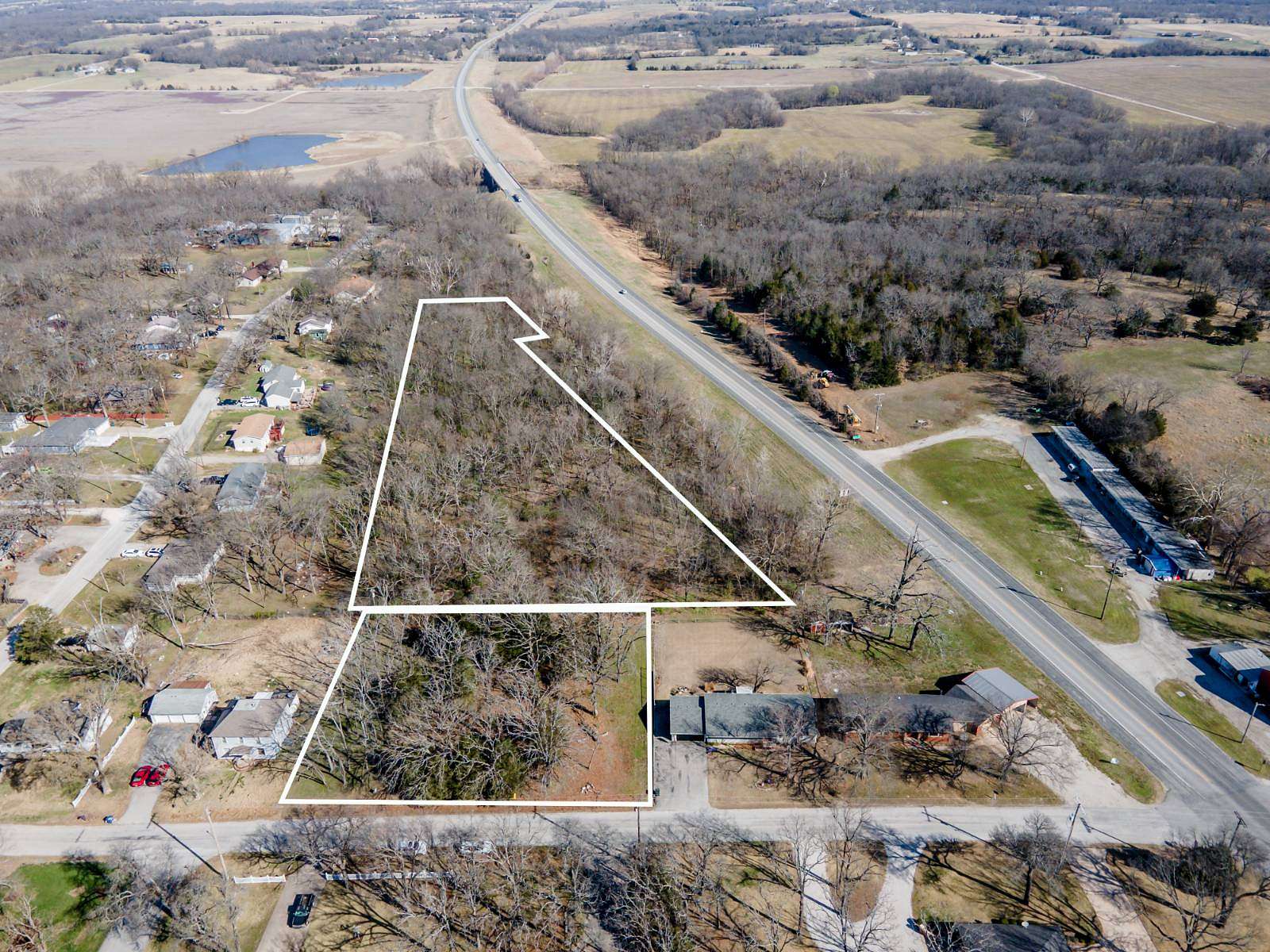 3.46 Acres of Residential Land for Sale in Independence, Kansas