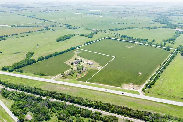 48 Acres of Land for Sale in Independence, Kansas