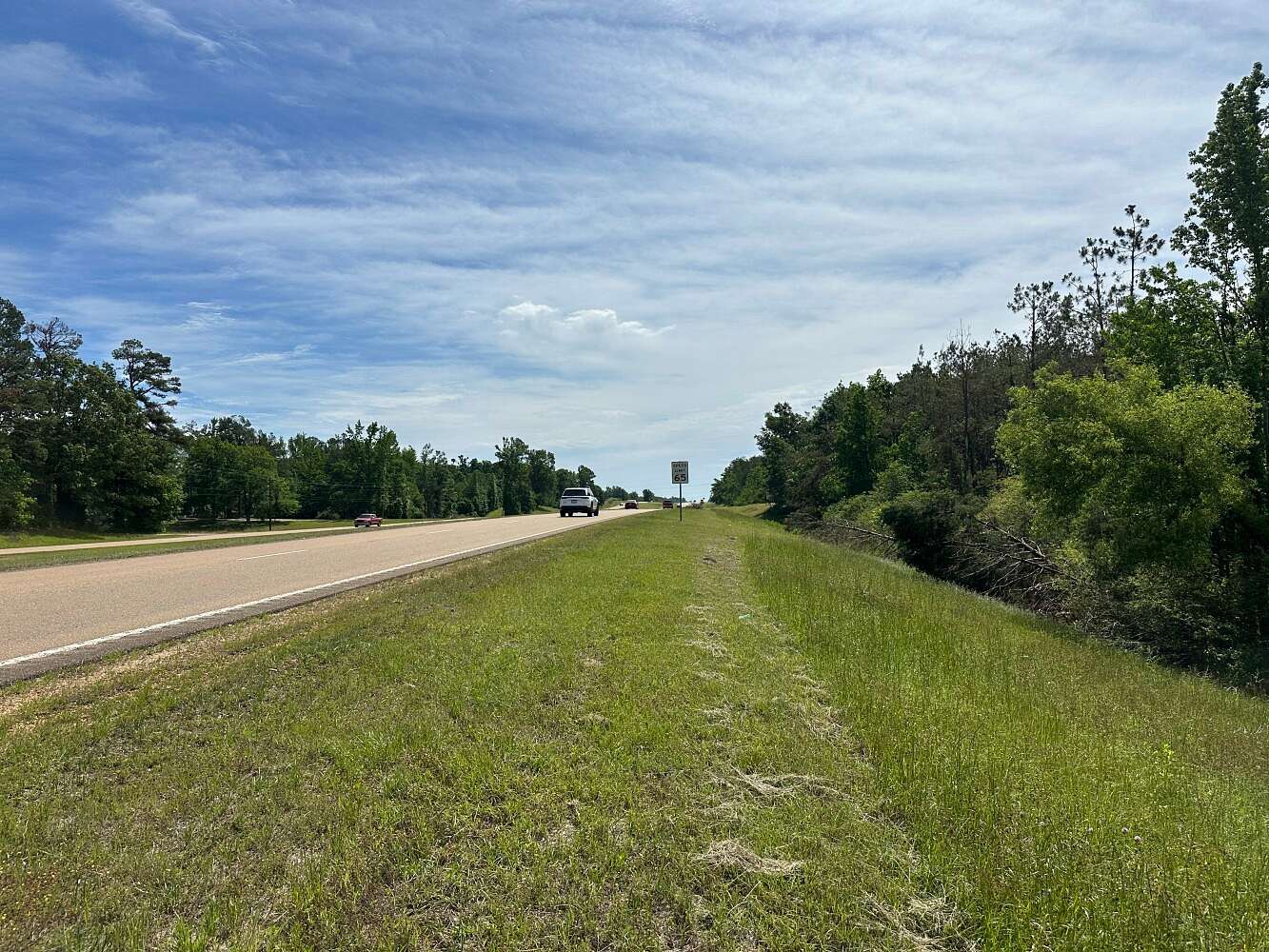 8 Acres of Residential Land for Sale in Thaxton, Mississippi