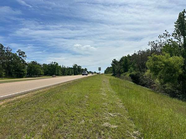 8 Acres of Residential Land for Sale in Thaxton, Mississippi