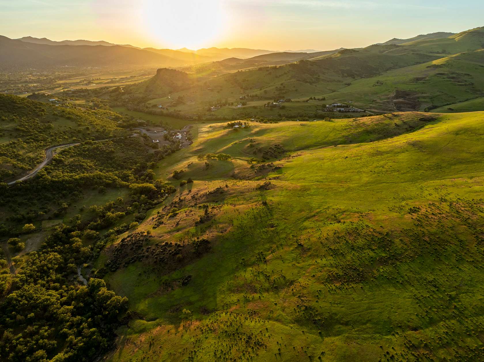 164 Acres of Recreational & Residential Land for Sale in Ashland, Oregon