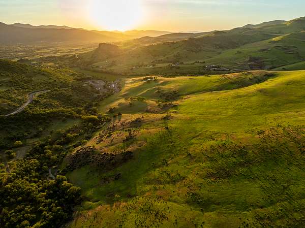 164 Acres of Recreational & Residential Land for Sale in Ashland, Oregon