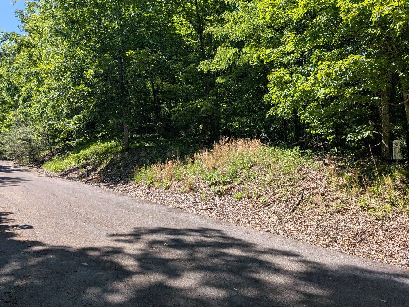 1.8 Acres of Residential Land for Sale in Whitesburg, Tennessee