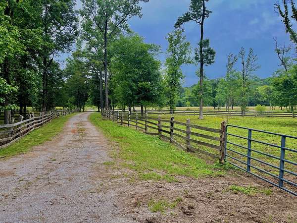 28.3 Acres of Agricultural Land with Home for Sale in Montevallo, Alabama