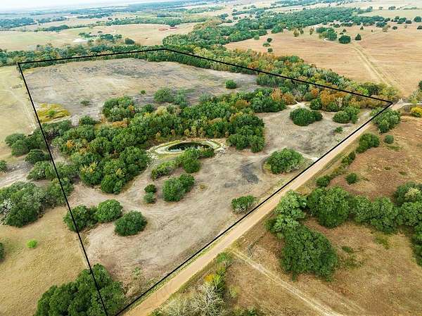 38.7 Acres of Recreational & Residential Land for Sale in Schulenburg, Texas