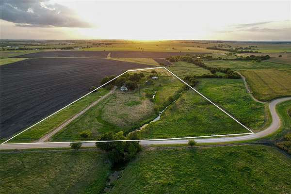 9 Acres of Land with Home for Sale in Holland, Texas