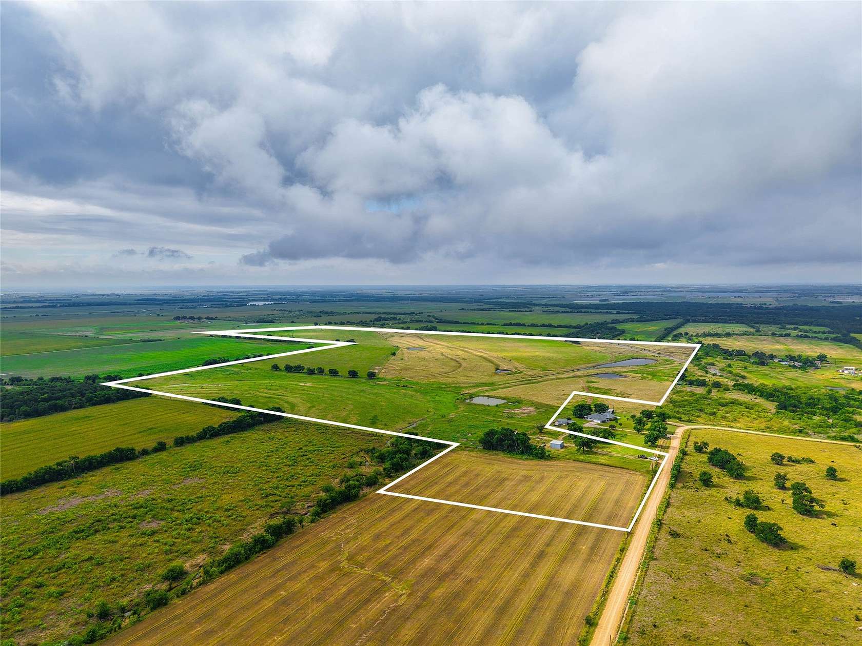 156 Acres of Land for Sale in Burlington, Texas
