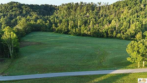 9 Acres of Residential Land for Sale in Campbellsville, Kentucky