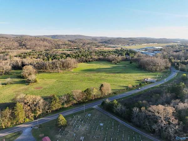 45 Acres of Land for Sale in Fort Payne, Alabama