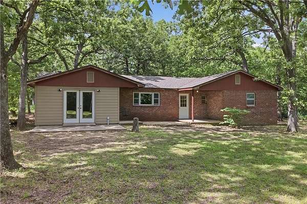 34.2 Acres of Recreational Land with Home for Sale in Coffeyville, Kansas
