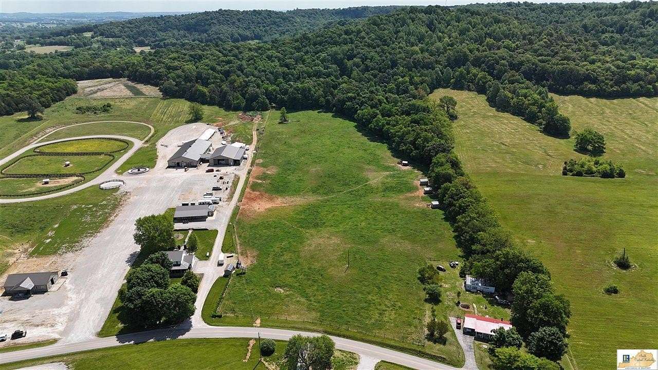 36 Acres of Land for Sale in Horse Cave, Kentucky