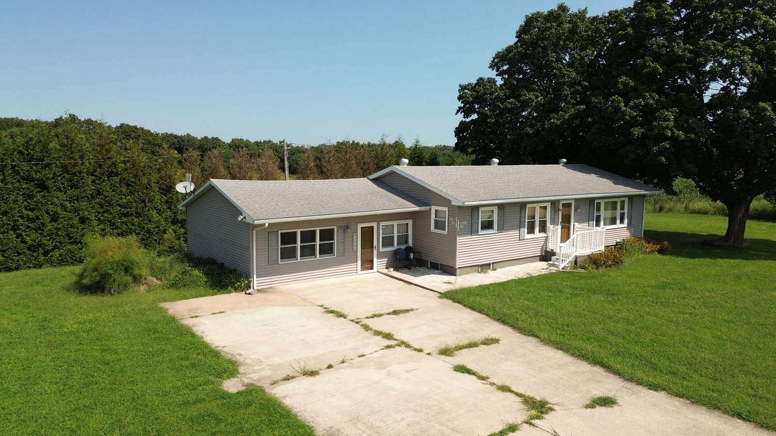 5 Acres of Land with Home for Sale in Nebo, Illinois