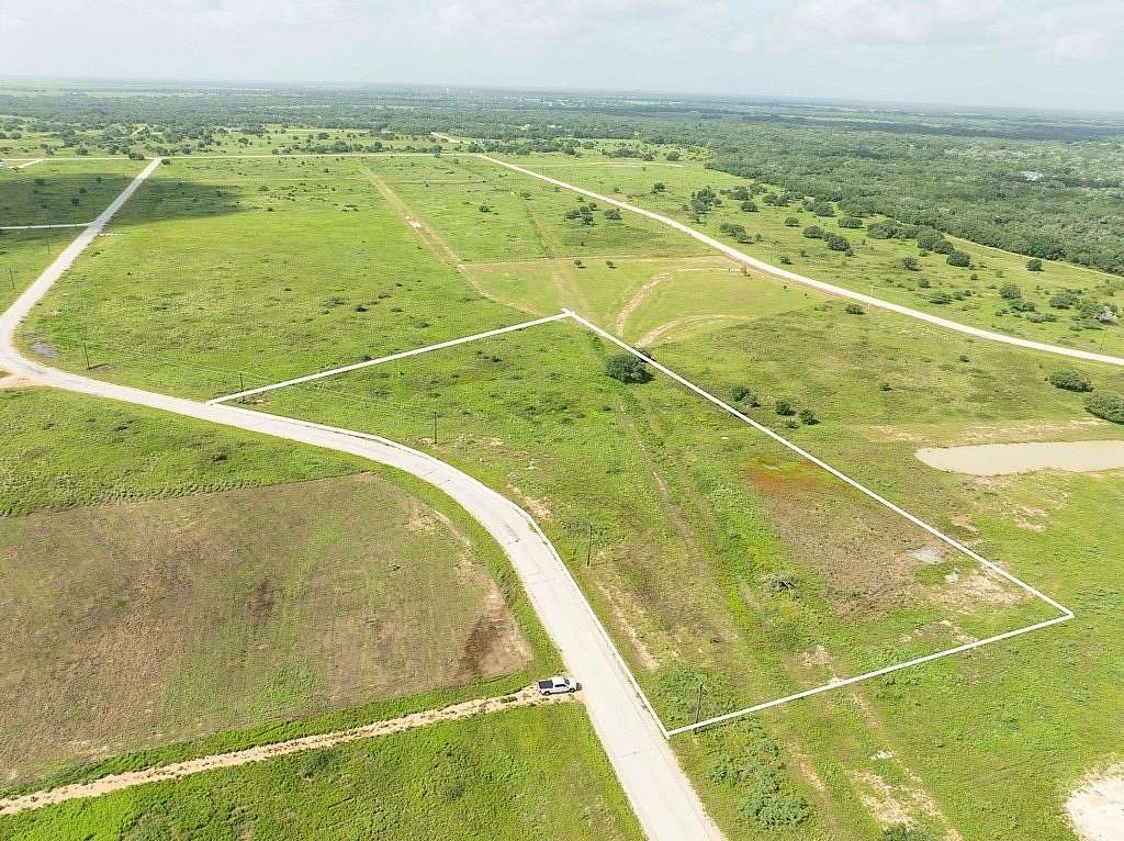 5 Acres of Residential Land for Sale in Columbus, Texas